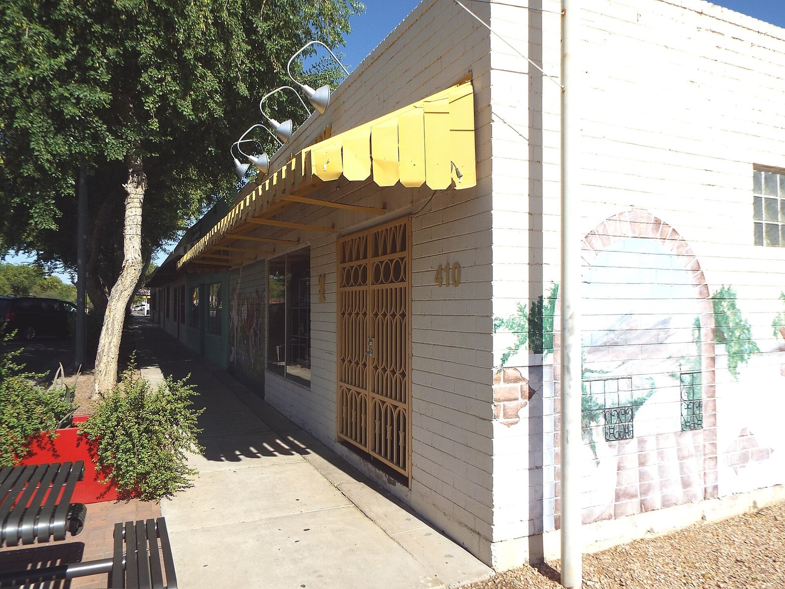 Historic downtown Avondale