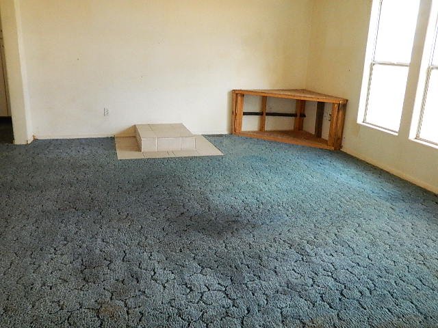 023-273103-living room (2)